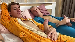 Gold Twink XXX Videos 23